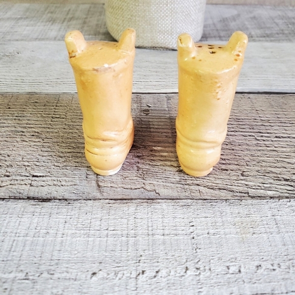 VINTAGE | Cowboy Boot Salt & Pepper Shakers - Picture 3 of 6